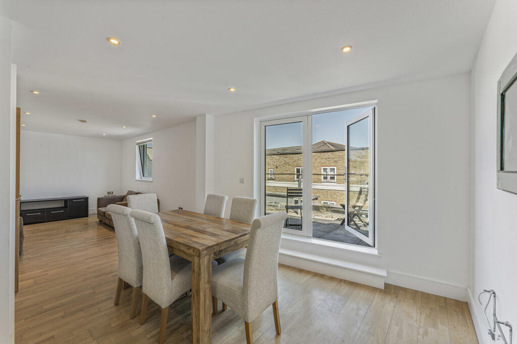 2 bed Apartment for rent in Bethnal Green. From Stirling Ackroyd Sales - New Homes