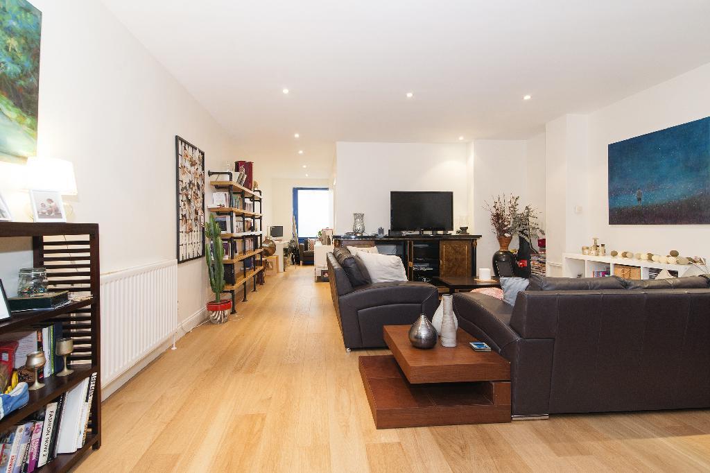 3 bed Apartment for rent in London. From Stirling Ackroyd Sales - New Homes 3 bed Apartment for rent in London. From Stirling Ackroyd Sales - New Homes