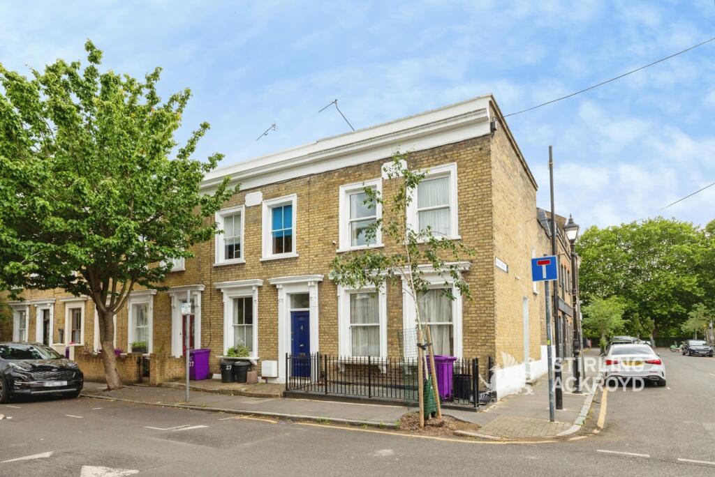 3 bed End of Terrace for rent in London. From Stirling Ackroyd Sales - New Homes