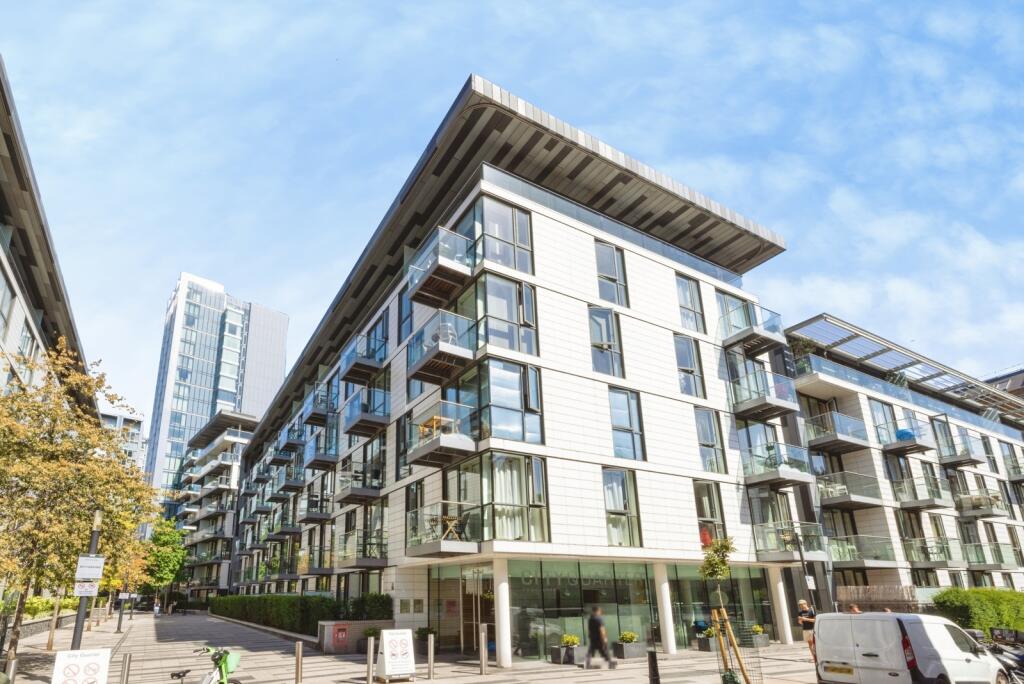 2 bed Apartment for rent in Stepney. From Stirling Ackroyd Sales - New Homes