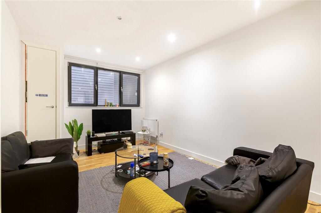 1 bed Apartment for rent in Stepney. From Stirling Ackroyd Sales - New Homes 1 bed Apartment for rent in Stepney. From Stirling Ackroyd Sales - New Homes