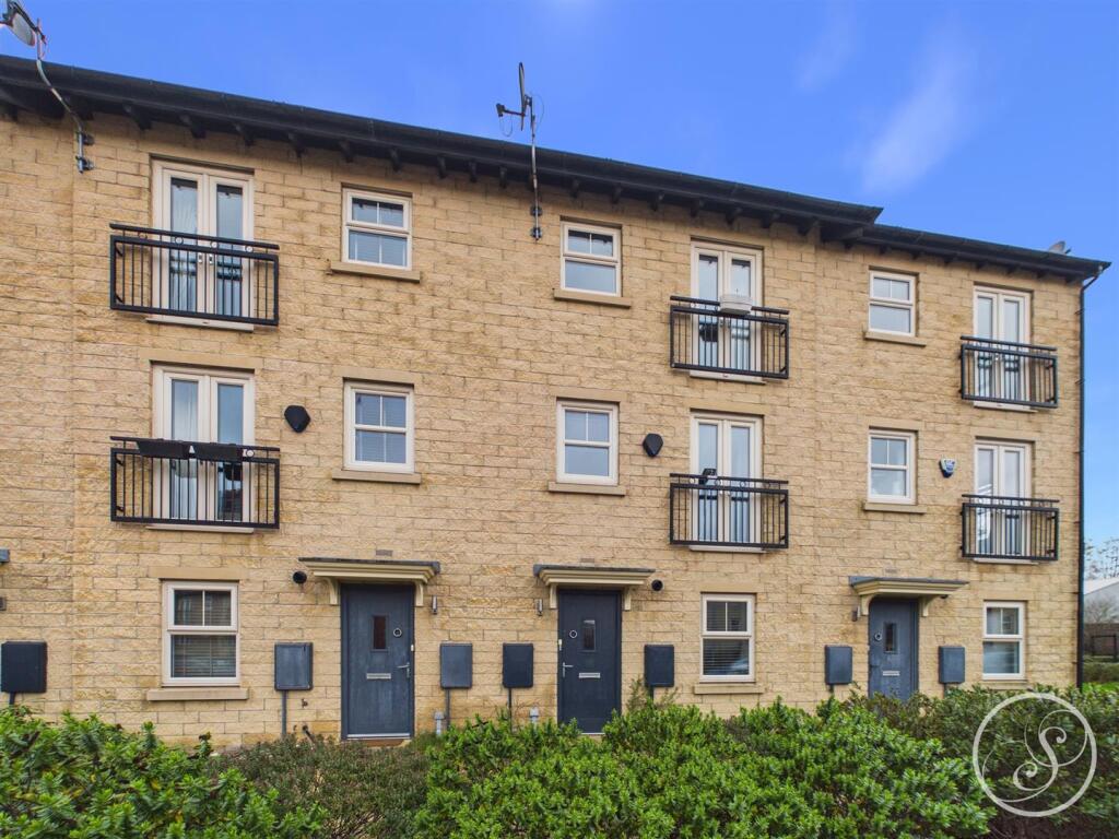 2 bed Mid Terraced House for rent in Leeds. From Stoneacre Properties - Chapel Allerton