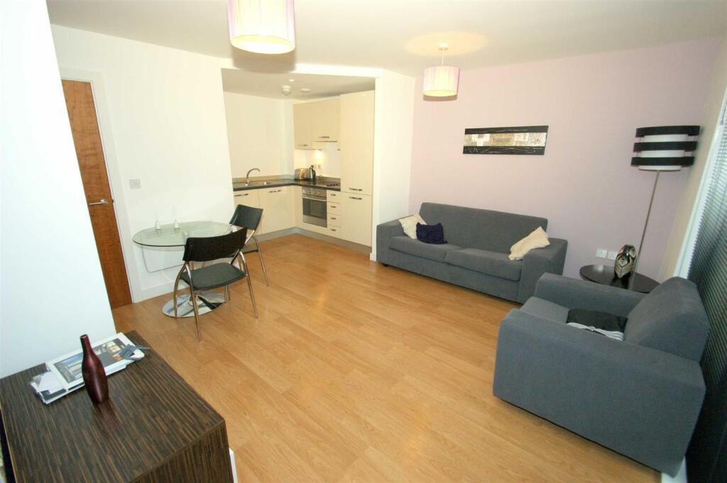 1 bed 1st Floor Flat for rent in Leeds. From Stoneacre Properties - Chapel Allerton