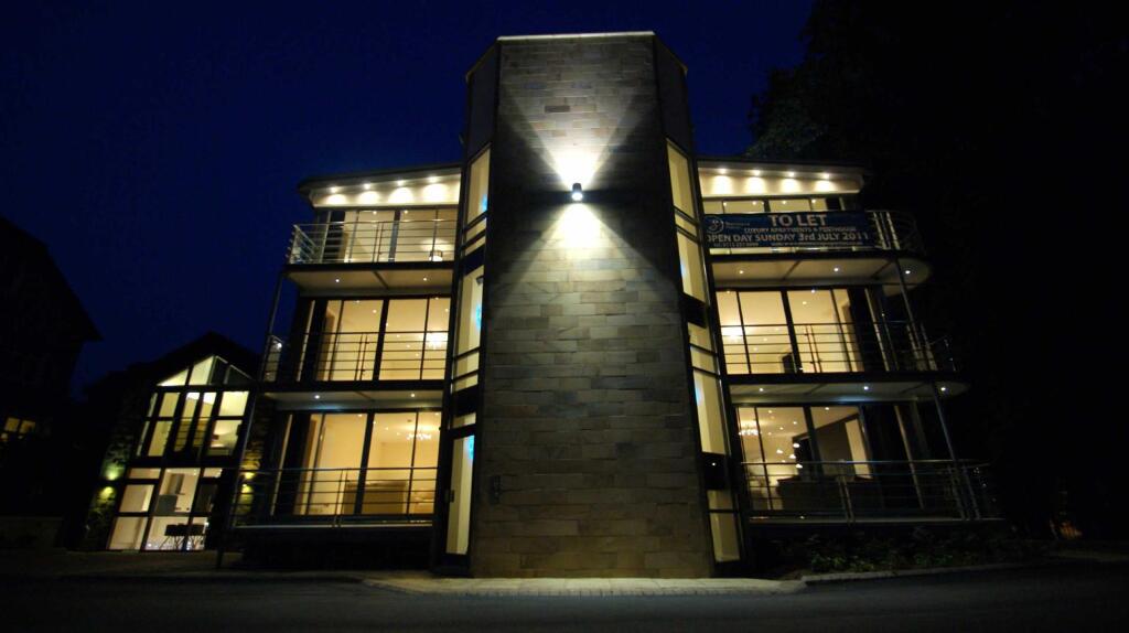 2 bed 1st Floor Flat for rent in Shadwell. From Stoneacre Properties - Chapel Allerton