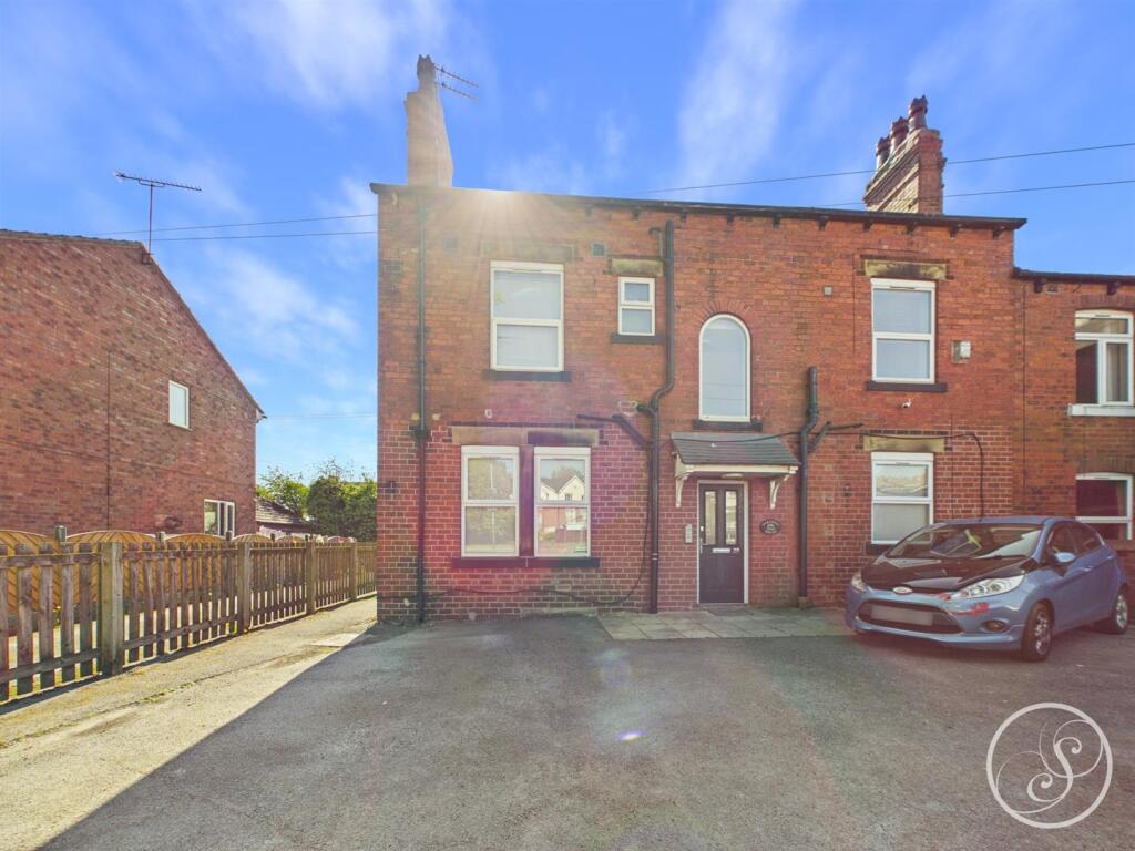 1 bed 1st Floor Flat for rent in Scholes. From Stoneacre Properties - Chapel Allerton