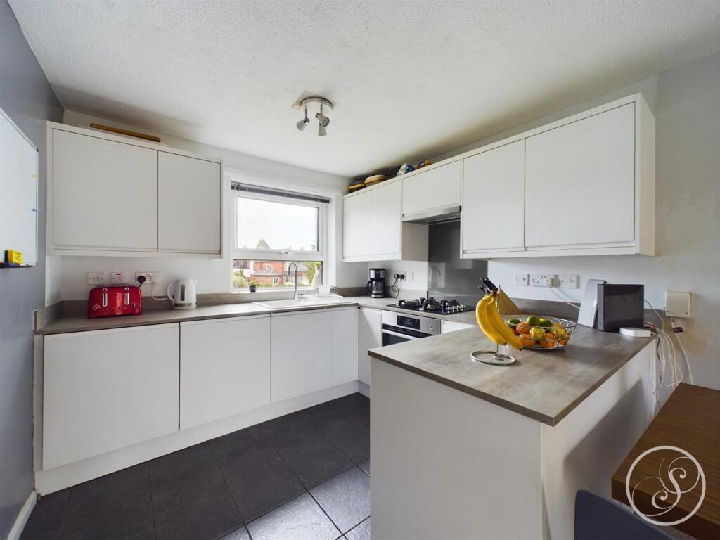 3 bed Detached for rent in Shadwell. From Stoneacre Properties - Chapel Allerton