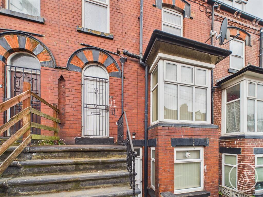 3 bed Mid Terraced House for rent in Leeds. From Stoneacre Properties - Chapel Allerton