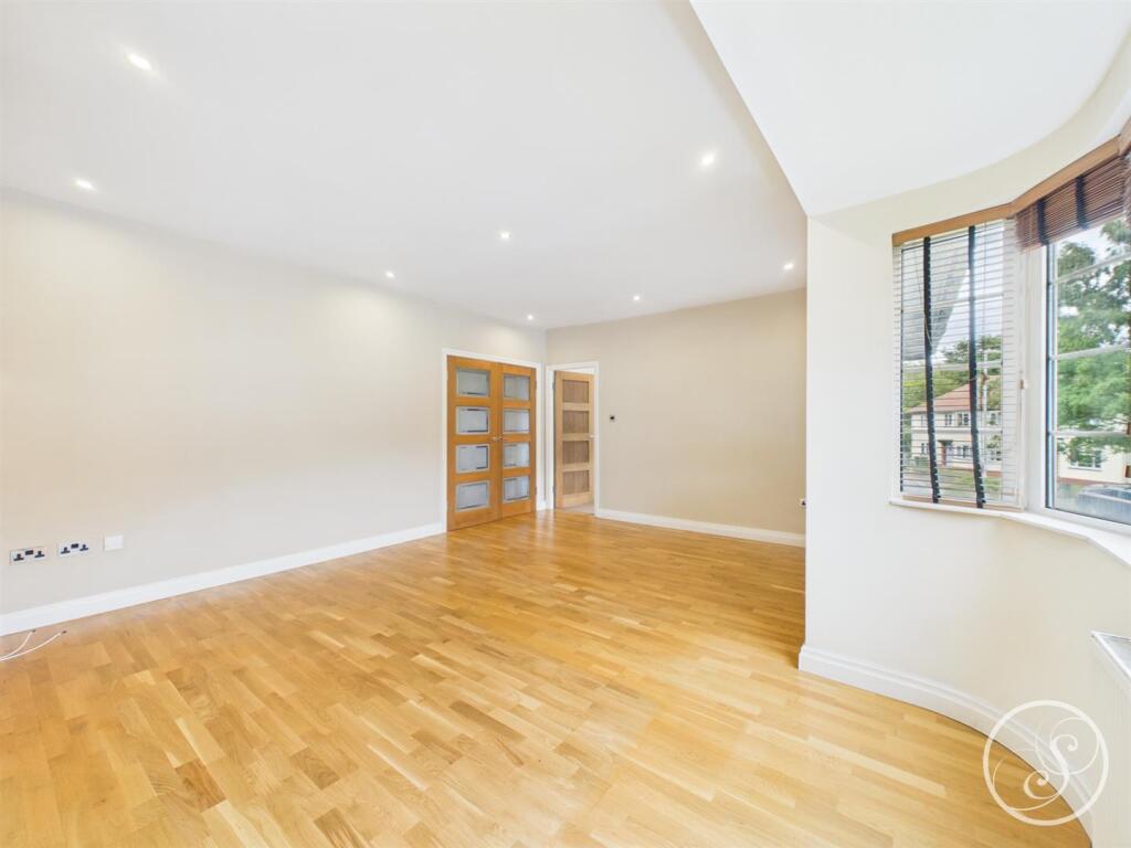2 bed 1st Floor Flat for rent in Shadwell. From Stoneacre Properties - Chapel Allerton
