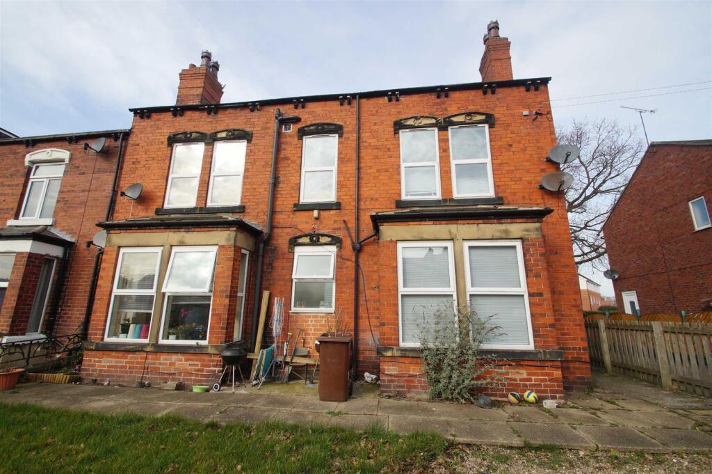 1 bed 1st Floor Flat for rent in Scholes. From Stoneacre Properties - Chapel Allerton 1 bed 1st Floor Flat for rent in Scholes. From Stoneacre Properties - Chapel Allerton