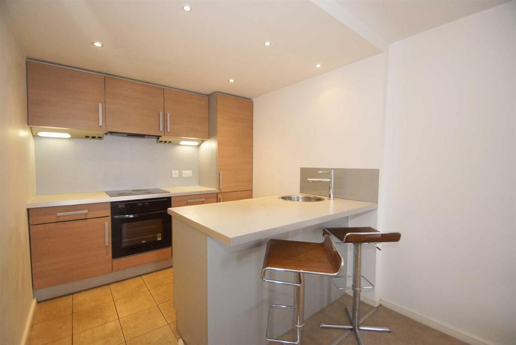 1 bed 1st Floor Flat for rent in Leeds. From Stoneacre Properties - Chapel Allerton