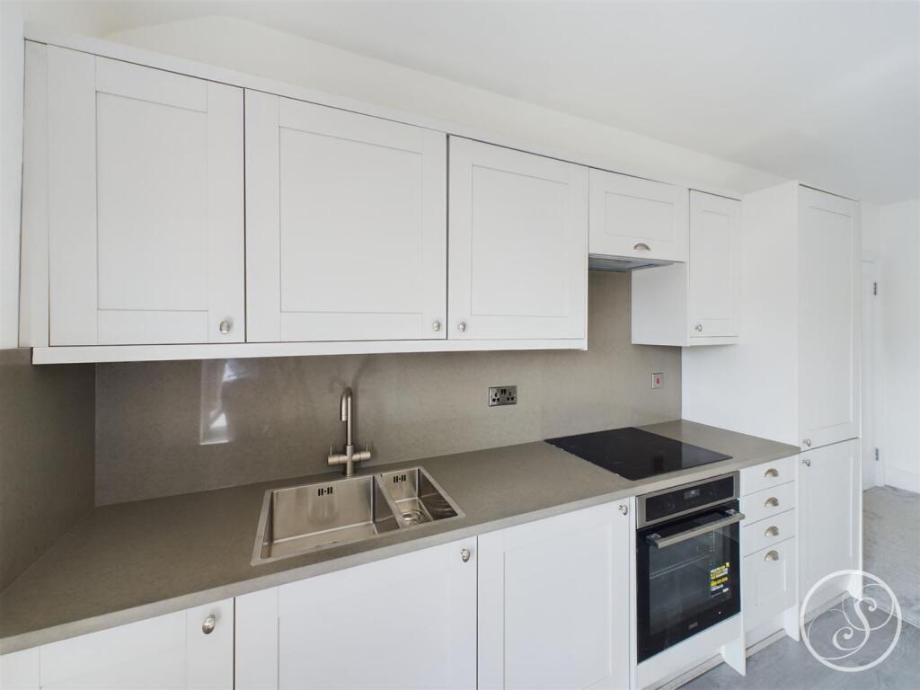 2 bed 1st Floor Flat for rent in Harrogate. From Stoneacre Properties - Chapel Allerton