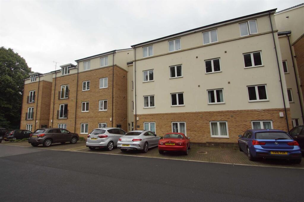 2 bed Apartment for rent in Leeds. From Stoneacre Properties - Whitkirk