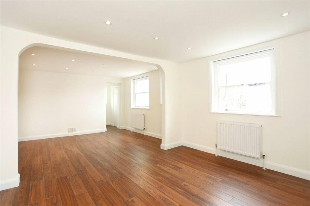 4 bed Duplex for rent in London. From Stones Residential - Belsize Park