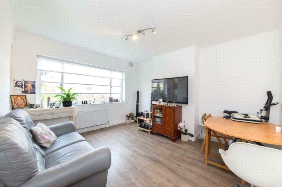 2 bed Apartment for rent in London. From Stones Residential - Belsize Park