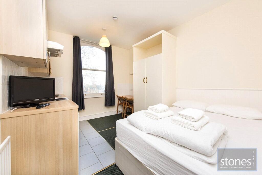 4 bed Apartment for rent in London. From Stones Residential - Belsize Park