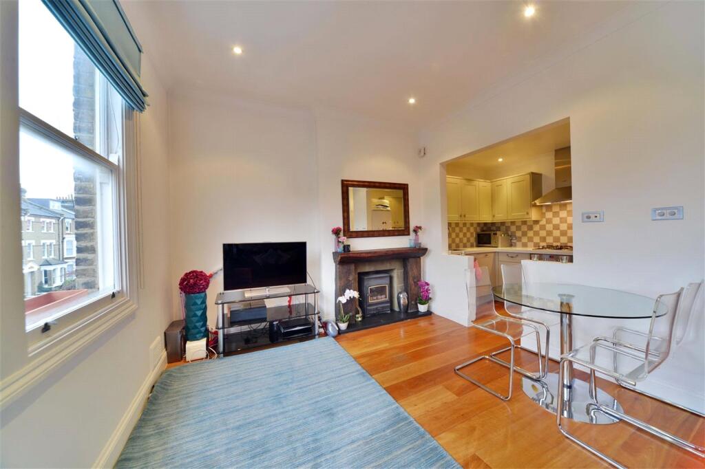 2 bed Apartment for rent in Hampstead. From Stones Residential - Belsize Park 2 bed Apartment for rent in Hampstead. From Stones Residential - Belsize Park