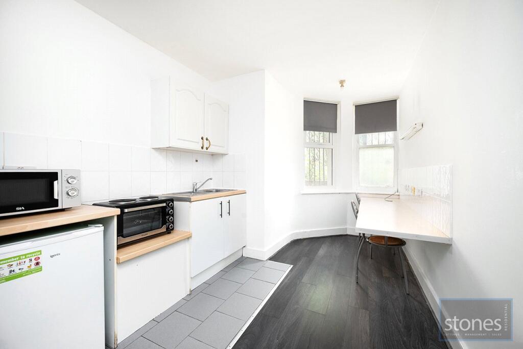 4 bed Apartment for rent in London. From Stones Residential - Belsize Park