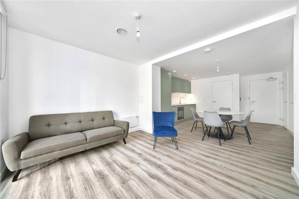 1 bed Apartment for rent in Luton. From Strawberry Star - SW8