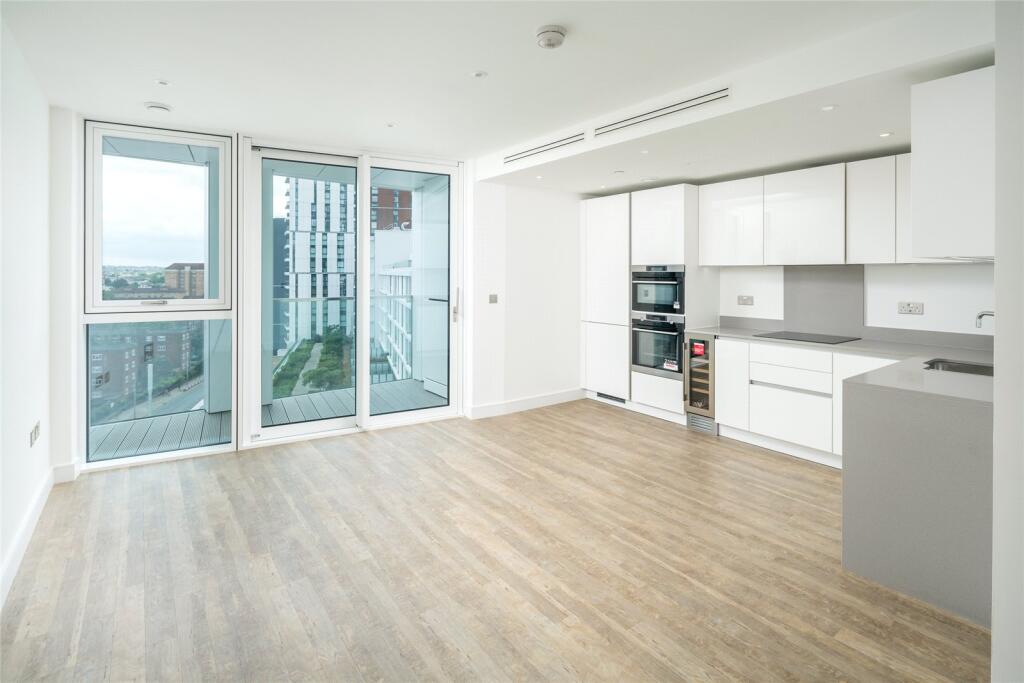 1 bed Apartment for rent in London. From Strawberry Star - SW8