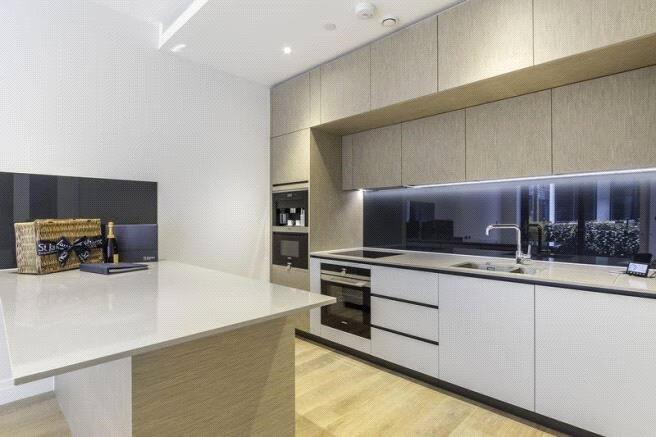 2 bed Duplex for rent in London. From Strawberry Star - SW8