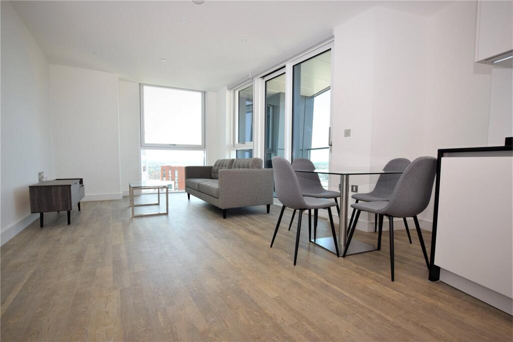 2 bed Apartment for rent in Clapham. From Strawberry Star - SW8