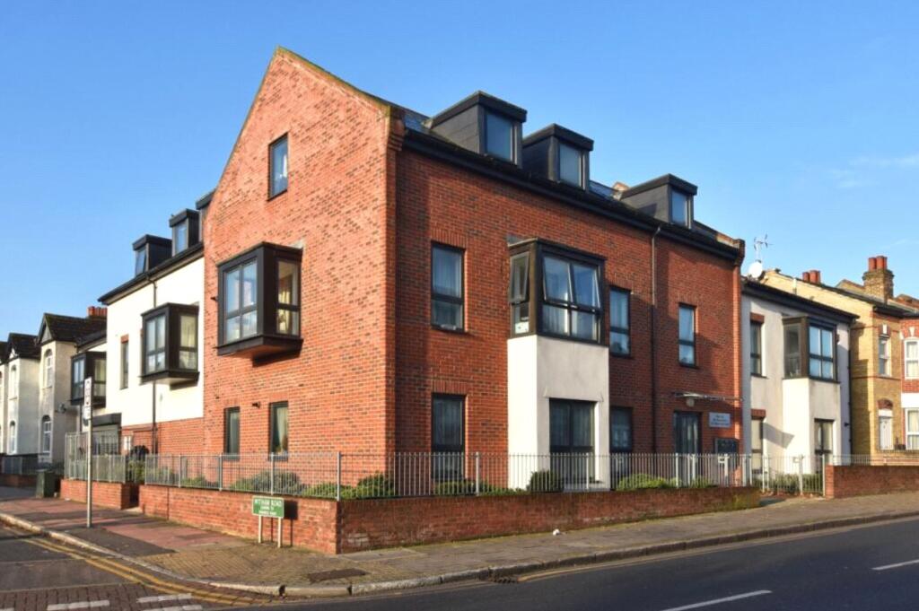 2 bed Apartment for rent in Beckenham. From Streets Ahead - South Norwood 2 bed Apartment for rent in Beckenham. From Streets Ahead - South Norwood
