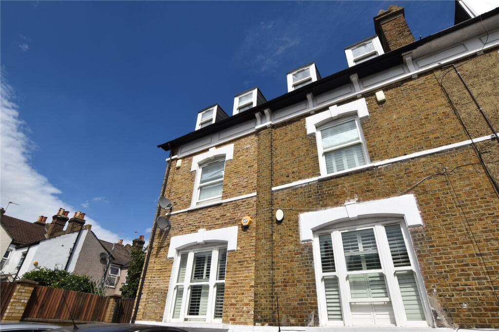 2 bed Apartment for rent in London. From Streets Ahead - South Norwood 2 bed Apartment for rent in London. From Streets Ahead - South Norwood