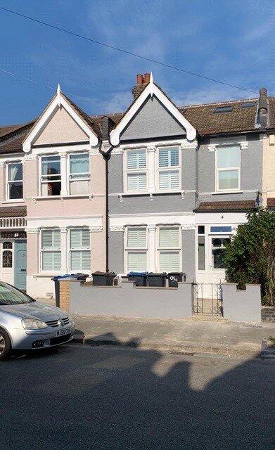 5 bed Mid Terraced House for rent in London. From Streets Ahead - South Norwood 5 bed Mid Terraced House for rent in London. From Streets Ahead - South Norwood