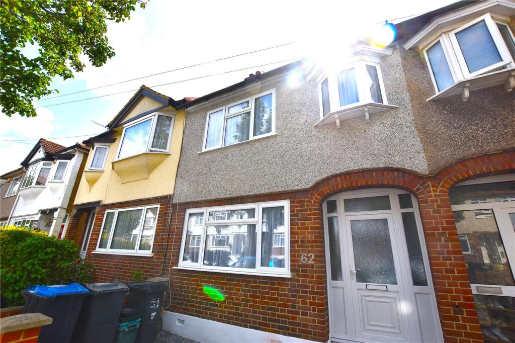 3 bed Mid Terraced House for rent in London. From Streets Ahead - South Norwood 3 bed Mid Terraced House for rent in London. From Streets Ahead - South Norwood