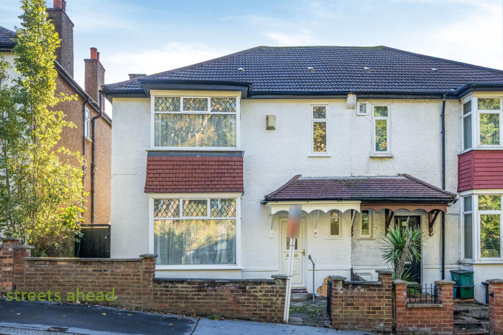 4 bed Semi Detached for rent in London. From Streets Ahead - South Norwood 4 bed Semi Detached for rent in London. From Streets Ahead - South Norwood
