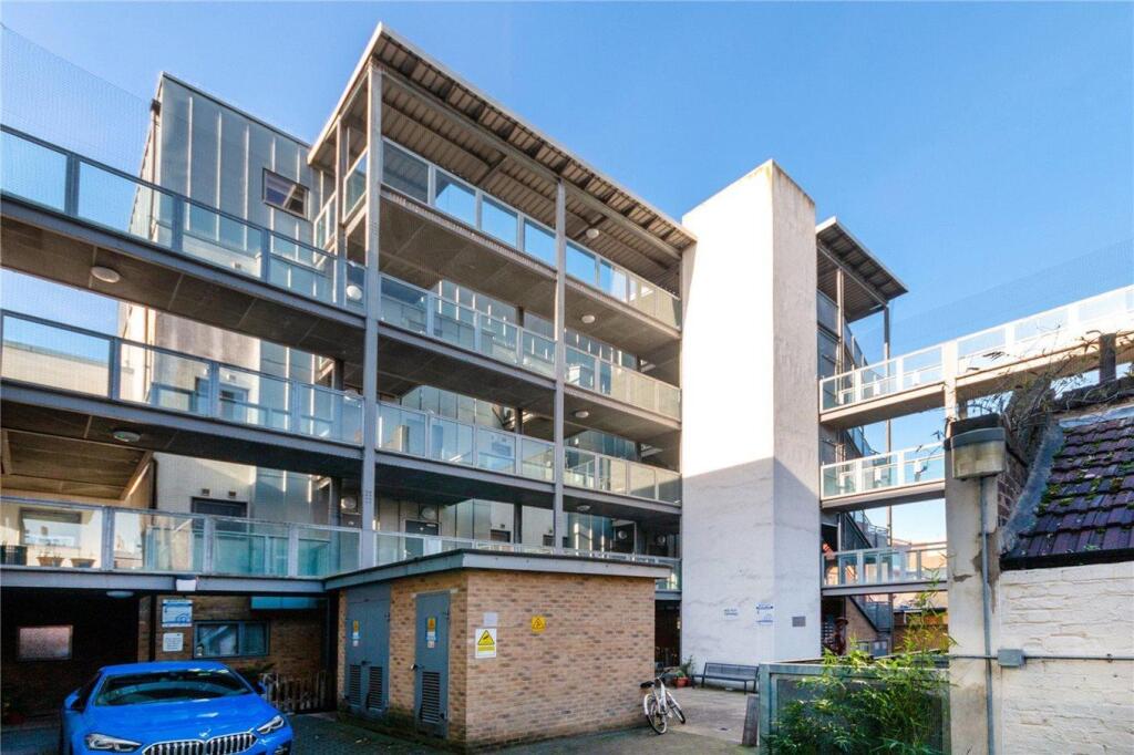 2 bed 1st Floor Flat for rent in Lewisham. From Strettons - Leytonstone 2 bed 1st Floor Flat for rent in Lewisham. From Strettons - Leytonstone