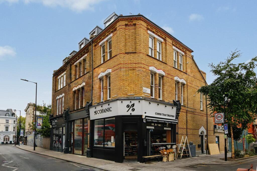 1 bed 1st Floor Flat for rent in Hackney. From Strettons - Leytonstone
