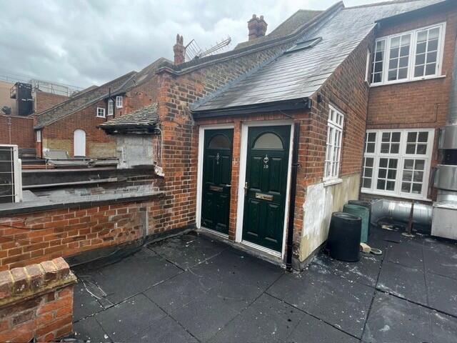 3 bed 1st Floor Flat for rent in London. From Strettons - Leytonstone