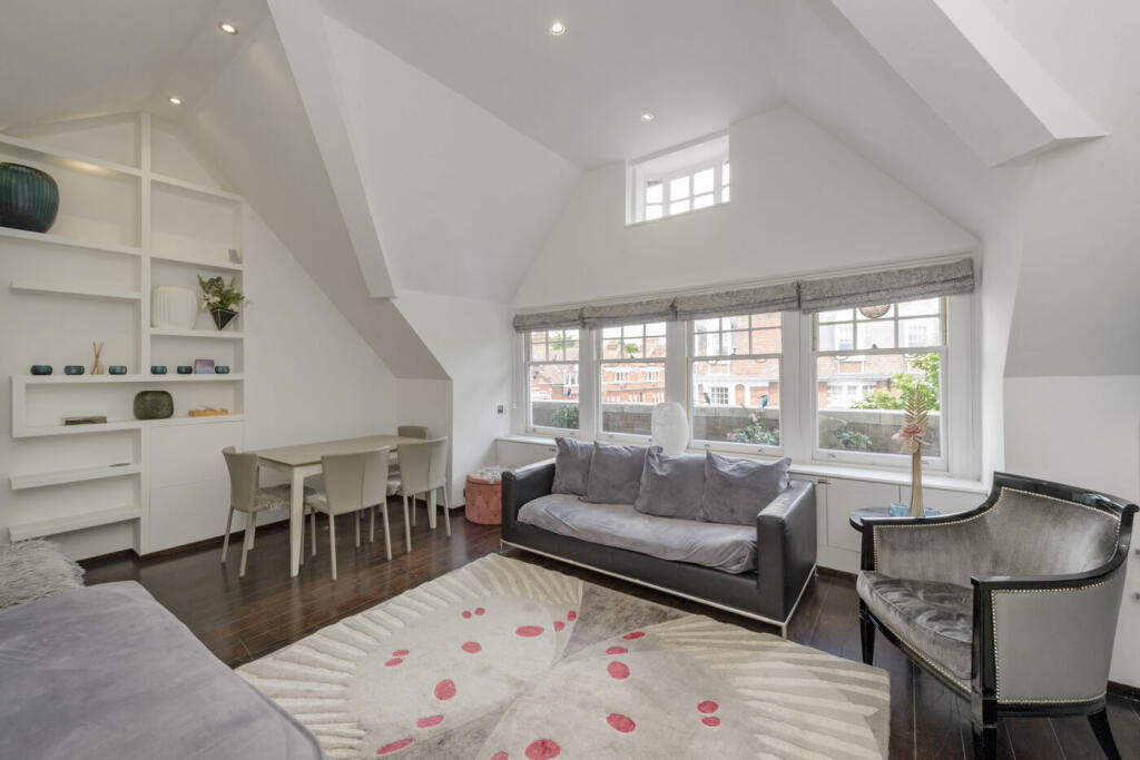 2 bed 1st Floor Flat for rent in Chelsea. From SW Residential - London 2 bed 1st Floor Flat for rent in Chelsea. From SW Residential - London