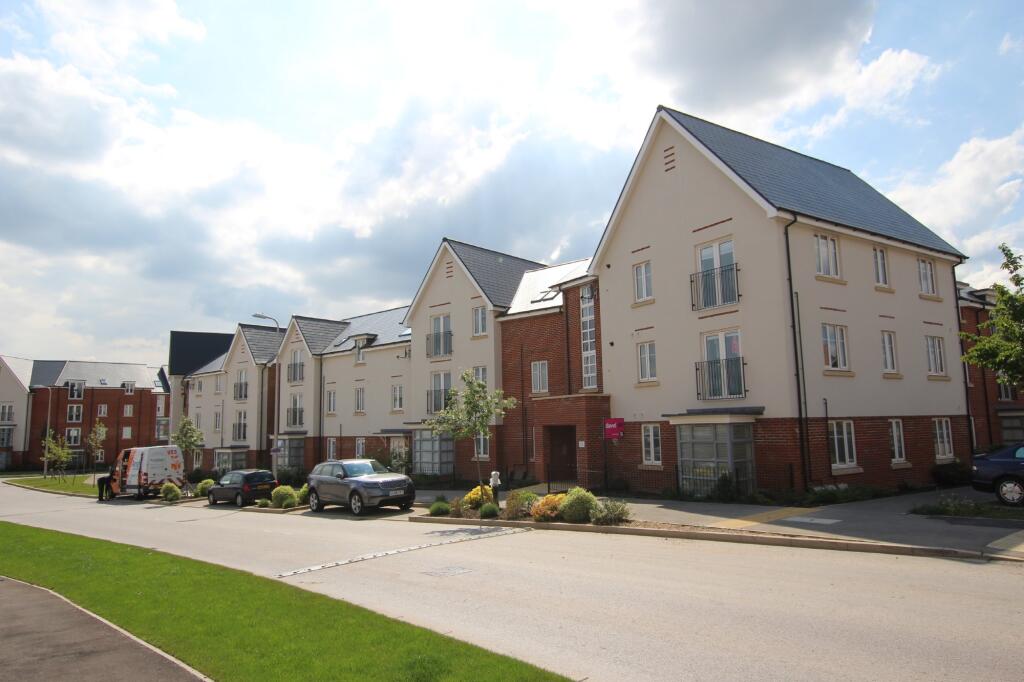 2 bed Apartment for rent in Wokingham. From David Cliff - Wokingham