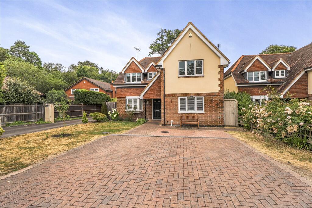 4 bed Detached for rent in Finchampstead. From David Cliff - Wokingham 4 bed Detached for rent in Finchampstead. From David Cliff - Wokingham