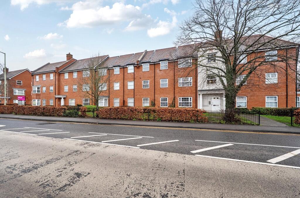 2 bed Apartment for rent in Barkham. From David Cliff - Wokingham
