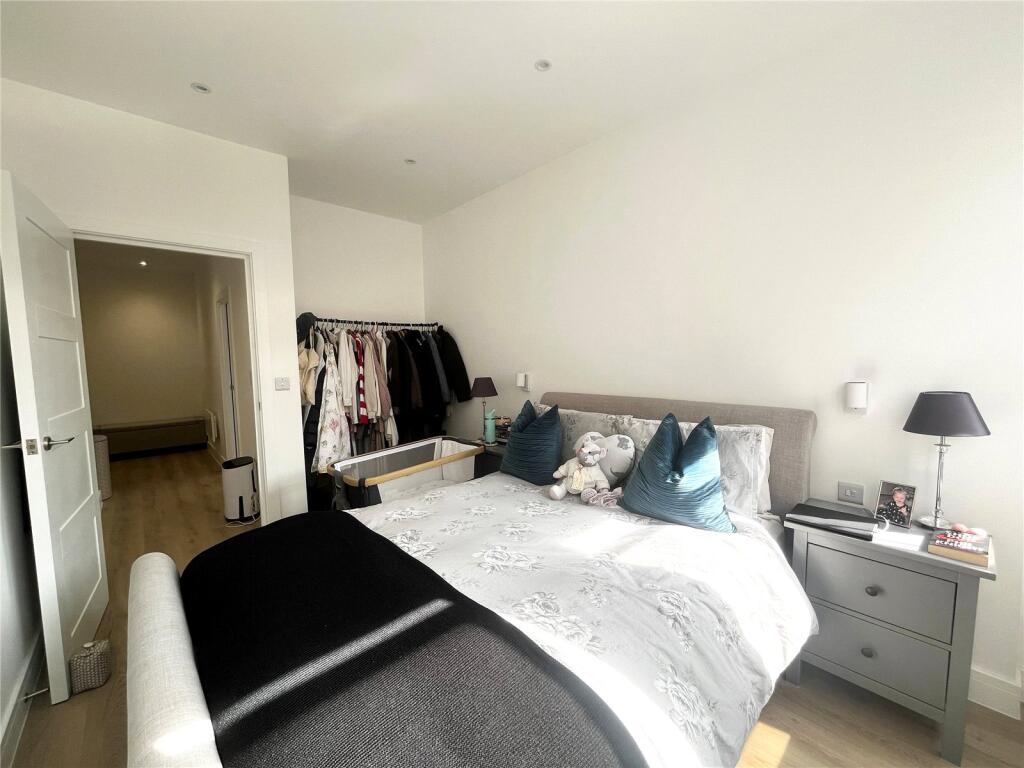 2 bed Apartment for rent in . From David Cliff - Wokingham