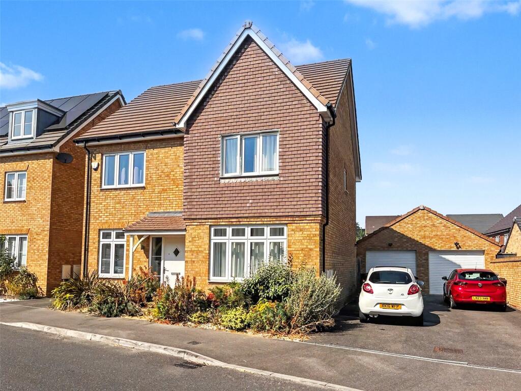 4 bed Detached for rent in Shinfield. From David Cliff - Wokingham