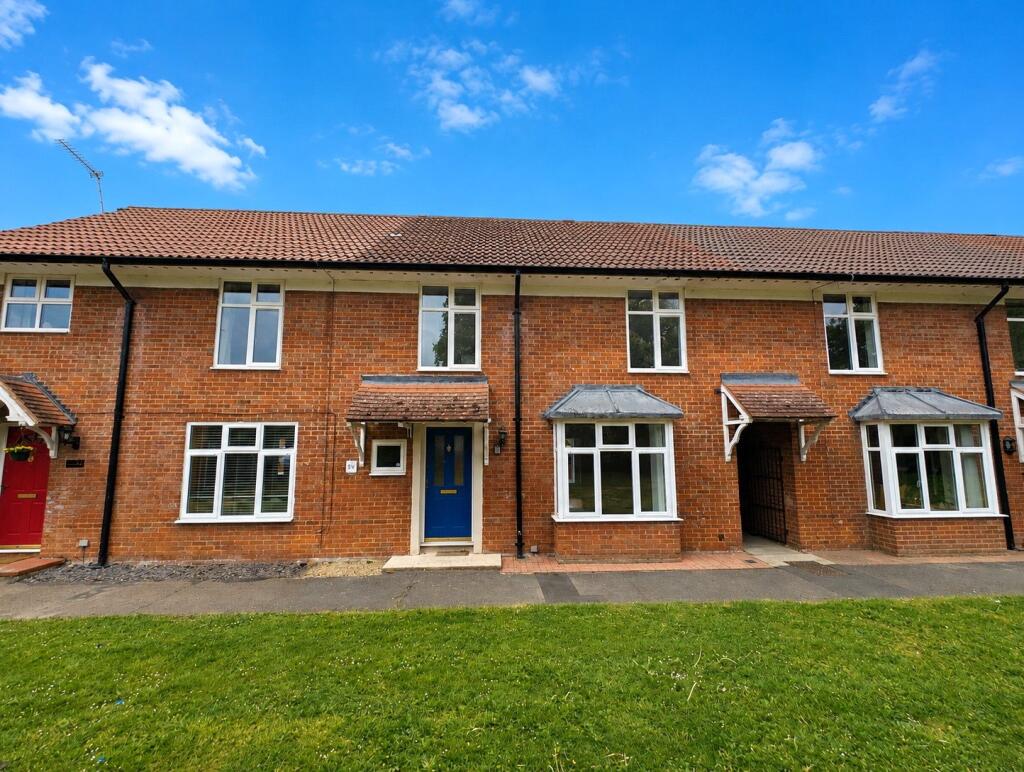 3 bed Mid Terraced House for rent in Reading. From David Cliff - Wokingham