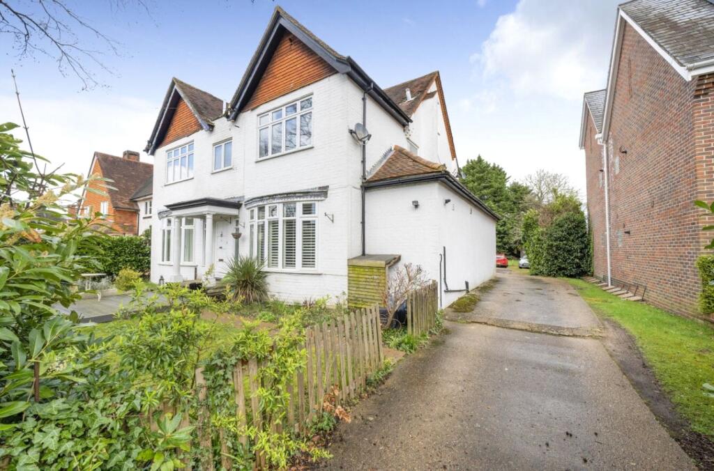 2 bed Apartment for rent in Wokingham. From David Cliff - Wokingham