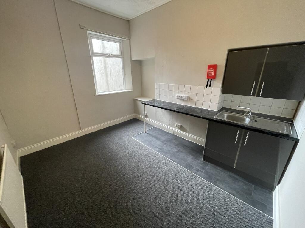 1 bed House Share for rent in Newport. From Davis & Sons - Caldicot