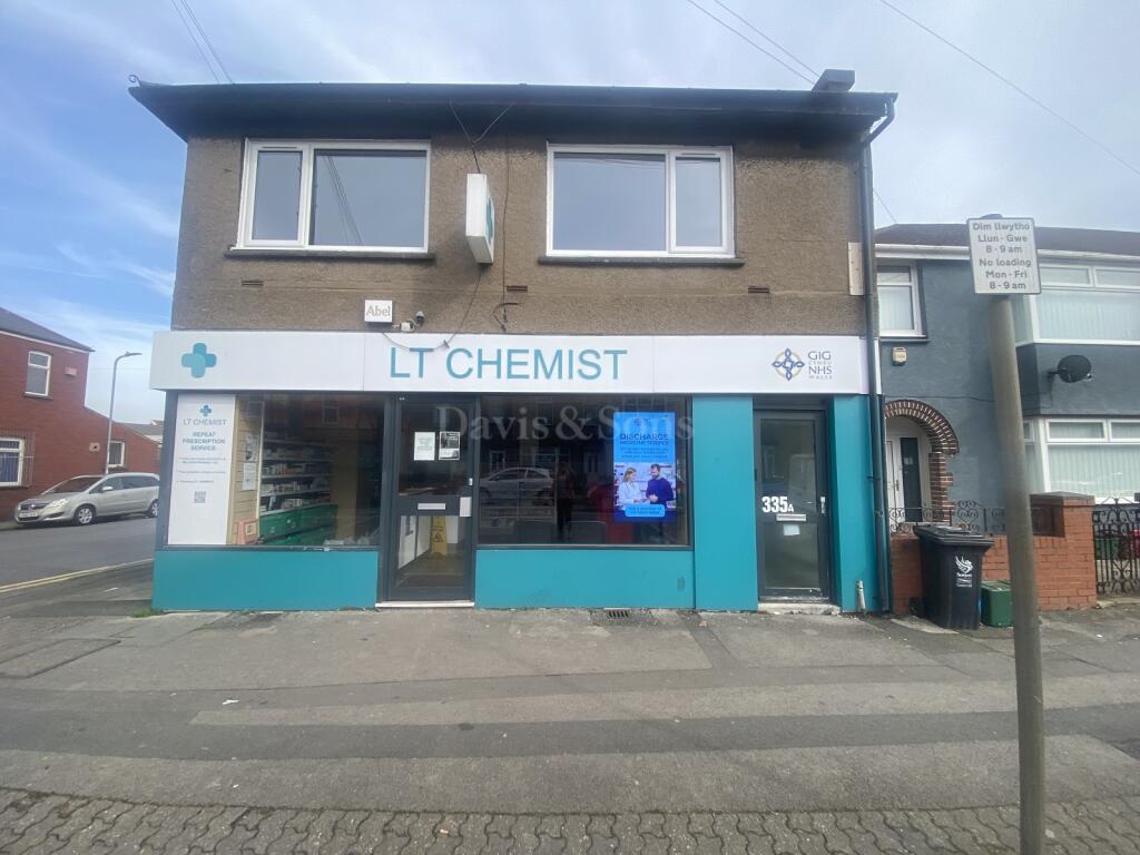 3 bed 1st Floor Flat for rent in Newport. From Davis & Sons - Newport