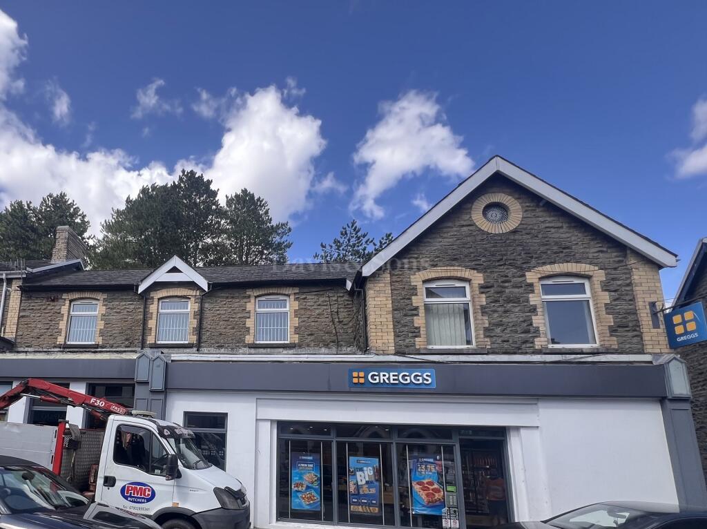 3 bed 1st Floor Flat for rent in Newport. From Davis & Sons - Newport