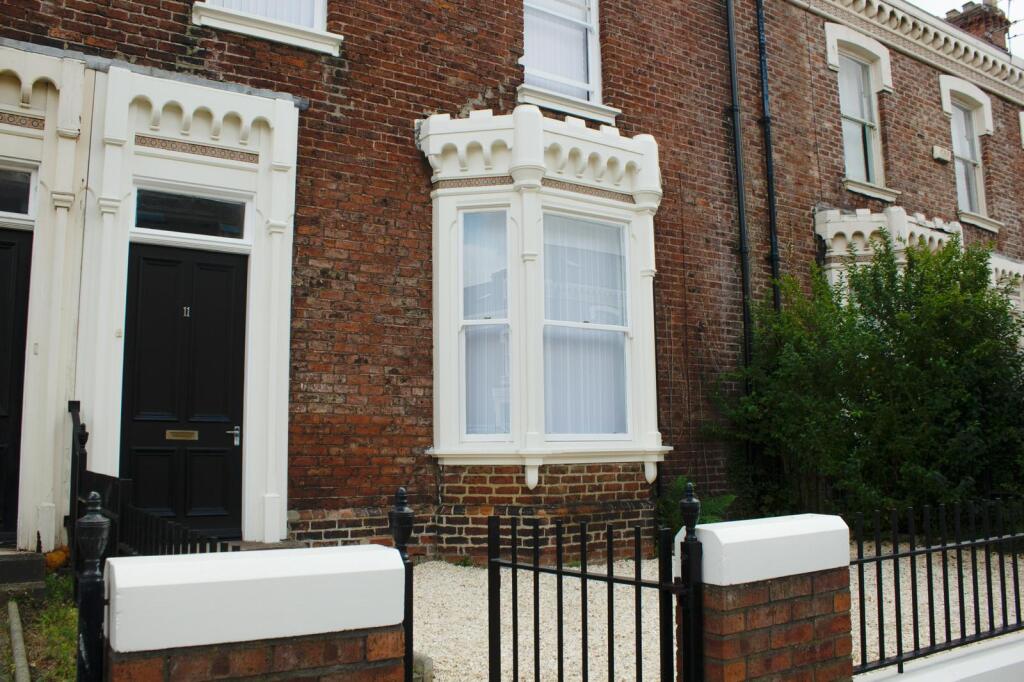 1 bed Mid Terraced House for rent in Sunderland. From The Good Estate Agent - Hythe