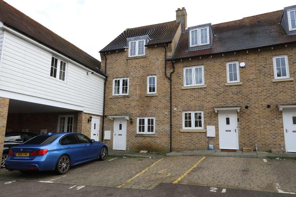 4 bed House Share for rent in Canterbury. From The Good Estate Agent - Hythe