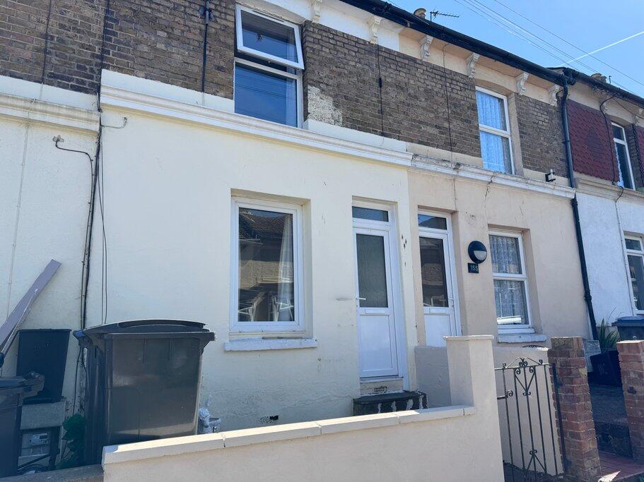2 bed Mid Terraced House for rent in Dover. From The Good Estate Agent - Hythe