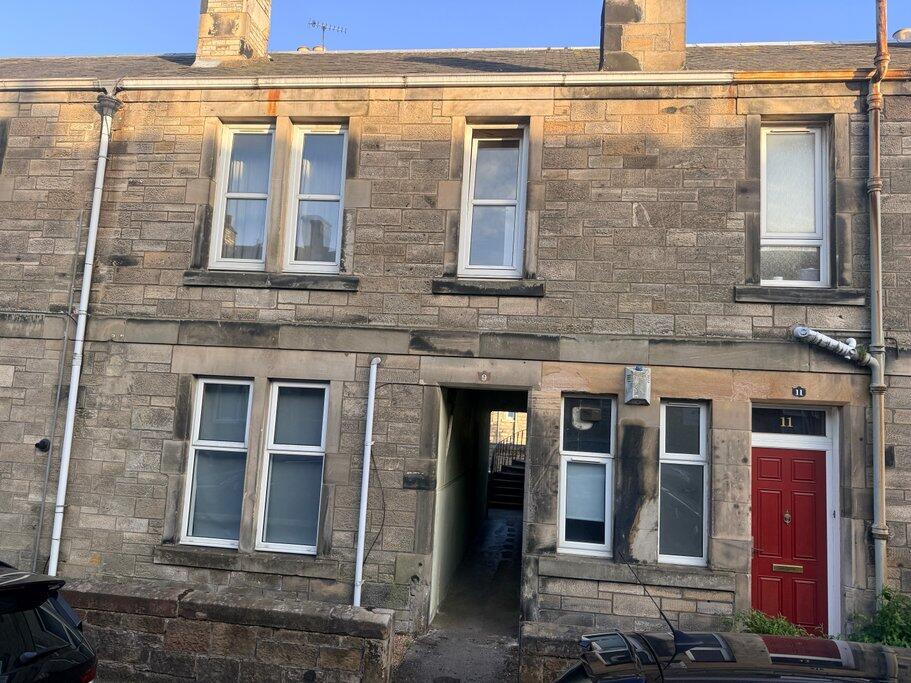 1 bed 1st Floor Flat for rent in Cluny. From The Good Estate Agent - Hythe