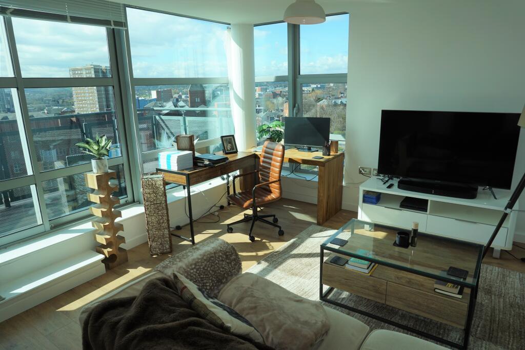 1 bed Apartment for rent in Leeds. From The Good Estate Agent - Hythe