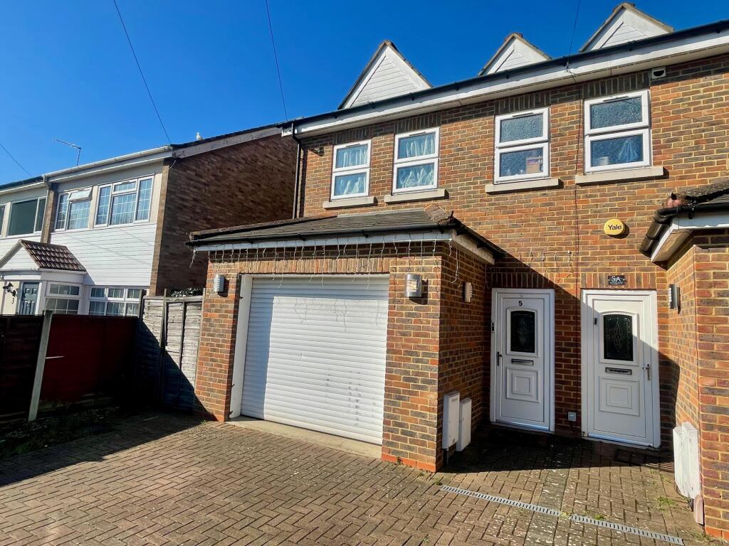 4 bed Semi Detached for rent in Littleton Common. From The Good Estate Agent - Hythe